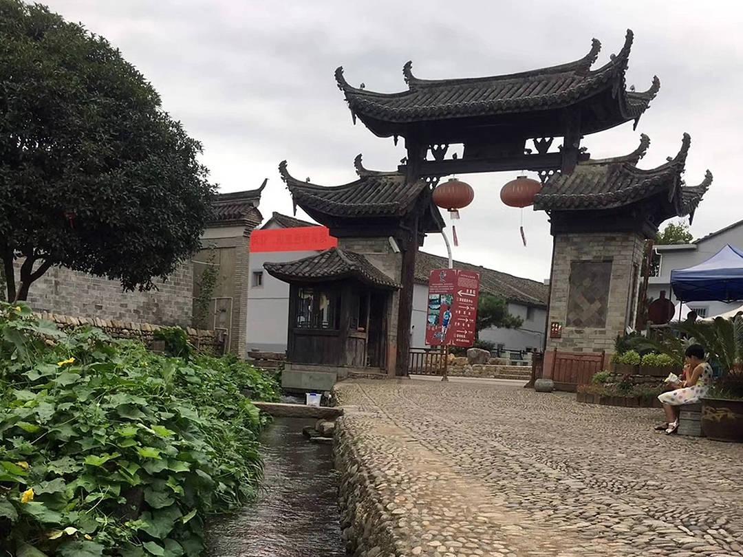 救援小绿龙